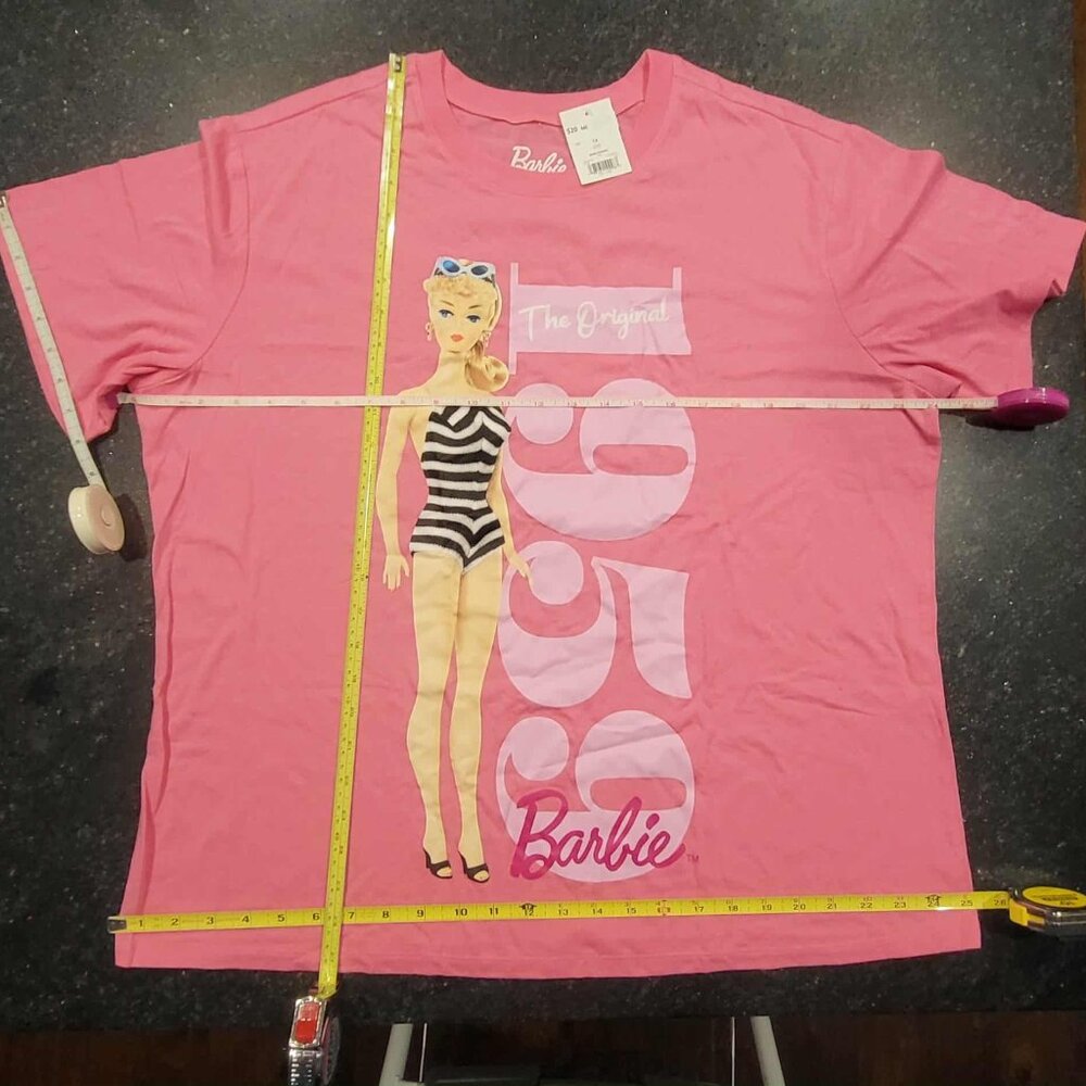 Vintage NWT Barbie  Doll Graphic t shirt XL Women's NEW PINK